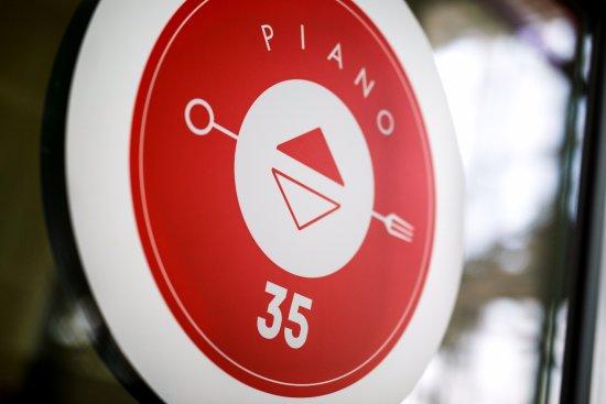 Piano35